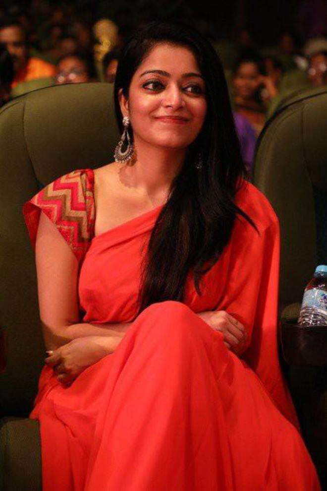 Janani Iyer  Height, Weight, Age, Stats, Wiki and More